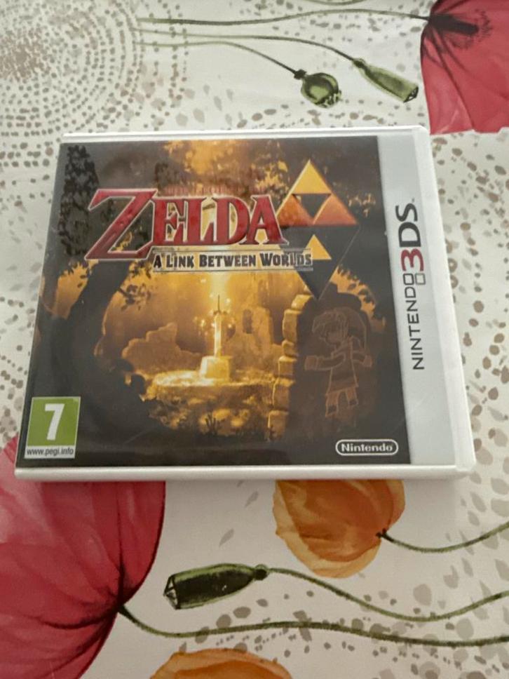 Zelda: A Link Between Worlds - Nintendo 3DS, Spelcomputers en Games, Games | Nintendo 2DS en 3DS, Gebruikt, Avontuur en Actie