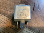 Relais 12V 30A.                          (1).  Box B, Ophalen of Verzenden, Overige typen