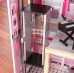 Barbie poppenhuis hout groot zgan, Ophalen, Zo goed als nieuw, Poppenhuis