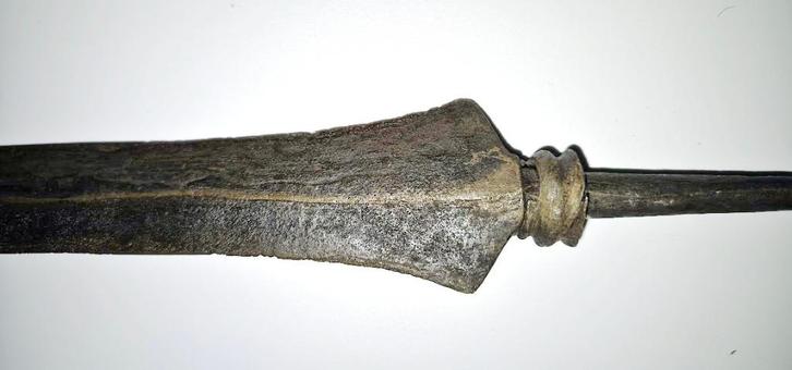 Tombak speerpunt oud (geen keris), Verzamelen, Militaria | Algemeen, Overige soorten, Azië, Verzenden
