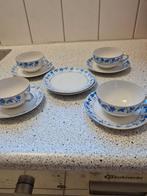 Kop en schotels 4 stuks vintage, Ophalen of Verzenden