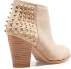 ZARA Woman laarsjes beige suède met spikes maat 40 - zgan -, Kleding | Dames, Schoenen, Ophalen of Verzenden, Zo goed als nieuw