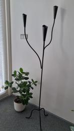 zwarte ijzeren staande kandelaar met drie kaarsenhouders, Huis en Inrichting, Woonaccessoires | Kandelaars en Kaarsen, Ophalen