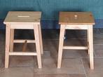 Twee stevige houten krukjes om op te zitten, Huis en Inrichting, Krukjes, Ophalen, Zo goed als nieuw, Hout