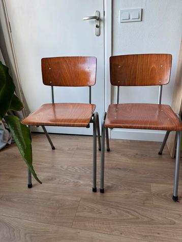 2x Vintage jaren ‘60 dining chair /school stoeltjes beschikbaar voor biedingen