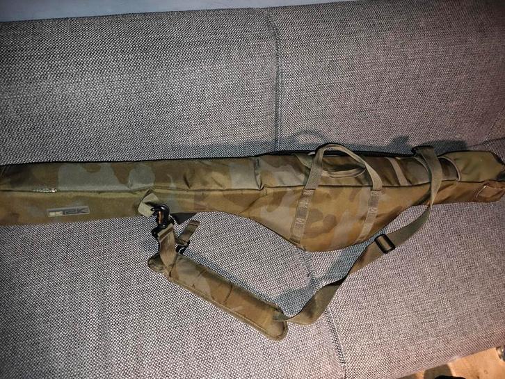 2 Sonik Xtractor 9ft Hengels + Rod Sleeve, Watersport en Boten, Hengelsport | Karpervissen, Ophalen of Verzenden