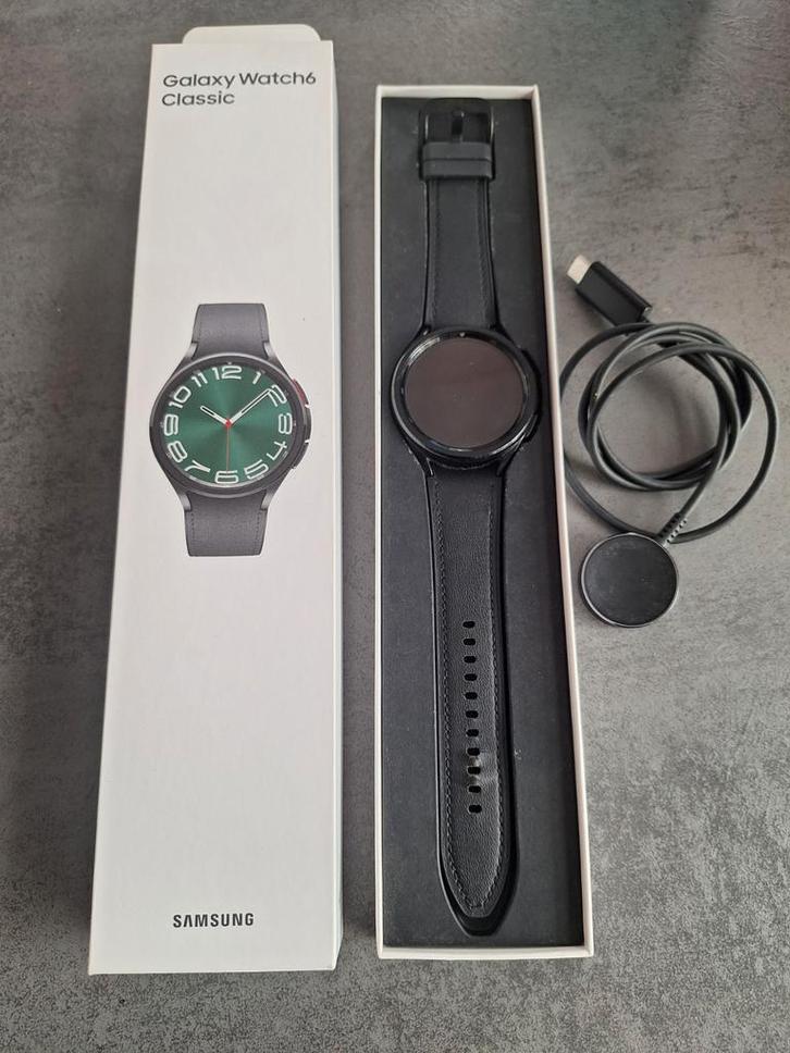 Samsung galaxy smartwatch 6, Huis en Inrichting, Stoffering | Vloerbedekking, Zo goed als nieuw, Laminaat, Zwart, minder dan 10 m²