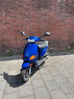 Zip type 3 70cc, Fietsen en Brommers, Snorfietsen en Snorscooters, Ophalen, Piaggio, Zo goed als nieuw, Benzine