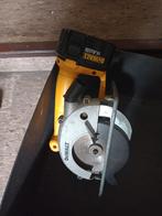 doet het . met een batterij. zonder oplader, Doe-het-zelf en Verbouw, Gereedschap | Zaagmachines, Ophalen of Verzenden, Gebruikt