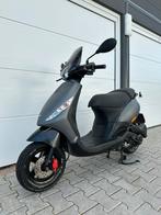 Piaggio zip 8700km, Ophalen, Piaggio, Zo goed als nieuw, Benzine