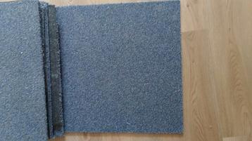 16 stuks vloertegels gemêleerd blauw beschikbaar voor biedingen