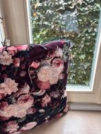 Kussen met bloemenprint, Ophalen of Verzenden, Zo goed als nieuw, Overige kleuren, Vierkant