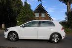 Volkswagen GOLF E edition navigatie adaptief cruise park pil, Gebruikt, 4 cilinders, Met garantie (alle), Wit