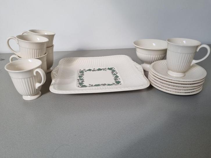 servies, Huis en Inrichting, Keuken | Servies, Zo goed als nieuw, Kop(pen) en/of Schotel(s), Wedgwood, Aardewerk, Ophalen of Verzenden