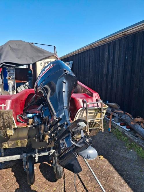 Suzuki 60(40) efi injectie 2018 als nieuw nog geen 100 uur, Watersport en Boten, Buiten- en Binnenboordmotoren, Zo goed als nieuw