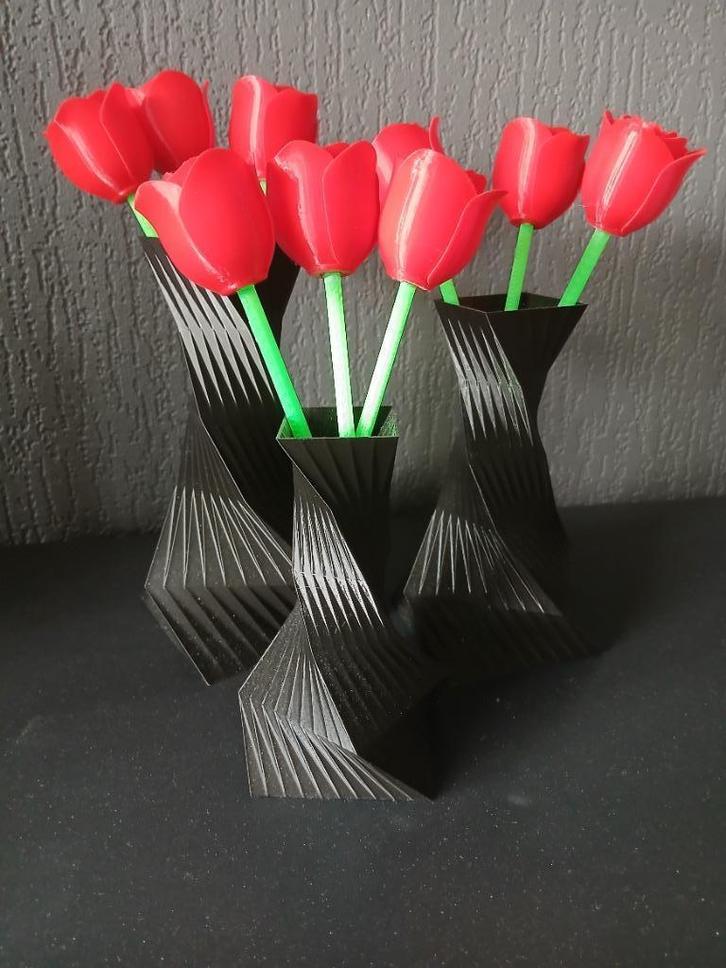 3 vazen met kunststof rozen (9 stuks), Huis en Inrichting, Woonaccessoires | Vazen, Nieuw, Zwart, Minder dan 50 cm, Kunststof