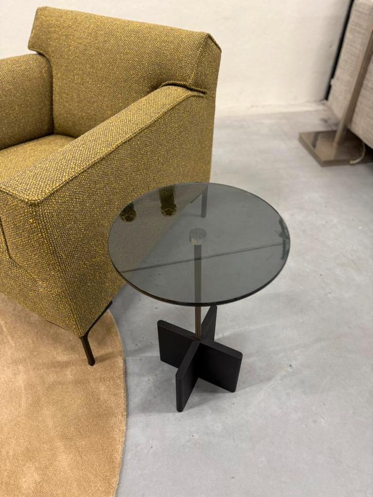 Nieuw Beek Cross bijzettafels Glas hout Design tafel D35, Huis en Inrichting, Tafels | Bijzettafels, Nieuw, Rond, 45 tot 60 cm