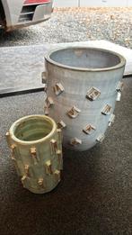 Des pots Lichtblauwe Vazen  met Textuur, Blauw, Aardewerk of Porselein, Ophalen of Verzenden, Zo goed als nieuw