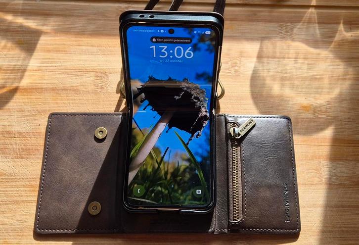 Samsung Flip 5 Wit 128 Gb in orig. doos + 3 hoesjes, Telecommunicatie, Mobiele telefoons | Samsung, Zo goed als nieuw, Galaxy Z Flip