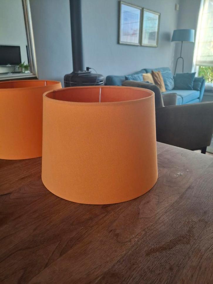 2 Oranje Lampenkappen - DIY Project, Huis en Inrichting, Lampen | Lampenkappen, Gebruikt, Minder dan 25 cm, Rond, Overige kleuren