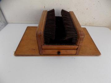 Voetveger Jaren 60 vintage brocante hout borstels stoflade   beschikbaar voor biedingen
