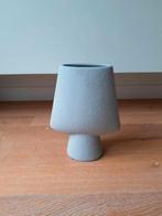 Siervaas van Light en Living. Grijs aardewerk. Nieuw., Overige kleuren, Aardewerk of Porselein, Nieuw, Ophalen of Verzenden