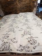 Nieuwe mooie pure Merino schapen wollen deken 210x220, Ophalen of Verzenden, Nieuw
