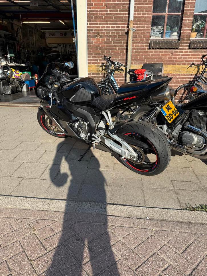 Honda CBR 1000 RR Fireblade '04, Motoren, Motoren | Honda, Particulier, Super Sport, meer dan 35 kW, 4 cilinders, Motorrijbewijs A