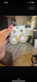 Leuke oorbellen, Sieraden, Tassen en Uiterlijk, Oorbellen, Overige materialen, Hangers, Overige kleuren, Nieuw