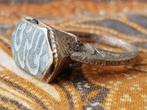 Mooie oude ring van wit brons met steen uit Nepal 3 cm., Ophalen of Verzenden