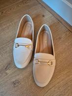 Beige Loafers, Ophalen of Verzenden, Nieuw, Beige, Instappers