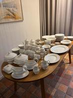 Compleet servies Wedgwood Barlaston Of Etruria Willow Weave, Antiek en Kunst, Antiek | Servies compleet, Ophalen