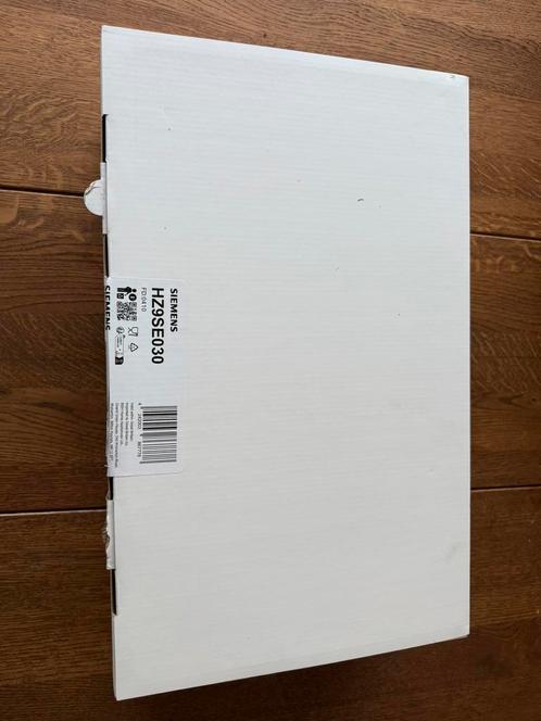 Siemens HZ9SE030 luxe pannenset 3-delig (nieuw), Huis en Inrichting, Keuken | Potten en Pannen, Nieuw, Pannenset, Rvs, Inductieplaat