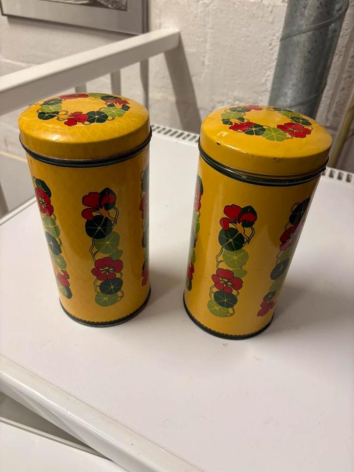 2 beschuitbussen Verkade, Verzamelen, Blikken, Gebruikt, Beschuit, Verkade, Ophalen of Verzenden