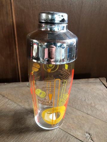 Vintage Retro Cocktailshaker Glas beschikbaar voor biedingen