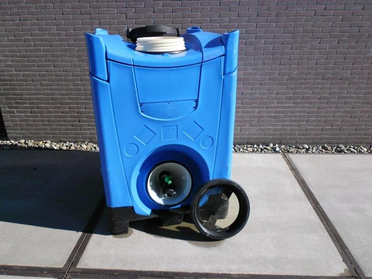 olieopslagtank milieutank in lekbak robuust, Auto diversen, Overige Auto diversen, Ophalen