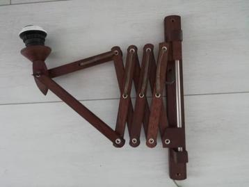 Jaren 50 houten schaarlamp beschikbaar voor biedingen
