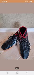 Zaalvoetbalschoenen / sportschoenen

Maat 43

Lichte zool, Ophalen of Verzenden, Schoenen