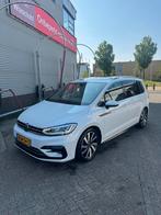 Volkswagen Touran 1.5 TSI 150pk BMT 2021 Wit, Auto's, 1498 cc, Euro 6, 4 cilinders, Wit