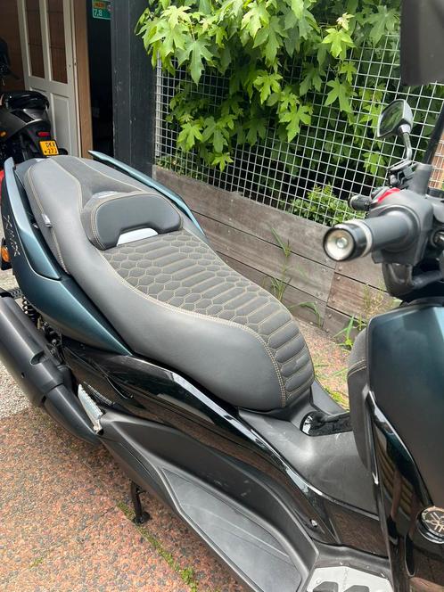 Custom zadel yamaha x max  yamaha tricity, Motoren, Onderdelen | Yamaha, Ophalen of Verzenden