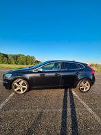 Volvo V40 1.6 D2 R-design 2013 Zwart, Auto's, Voorwielaandrijving, Euro 5, 28 km/l, Zwart