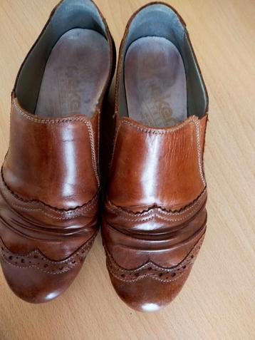 Bruine schoenen maat 4,5 beschikbaar voor biedingen
