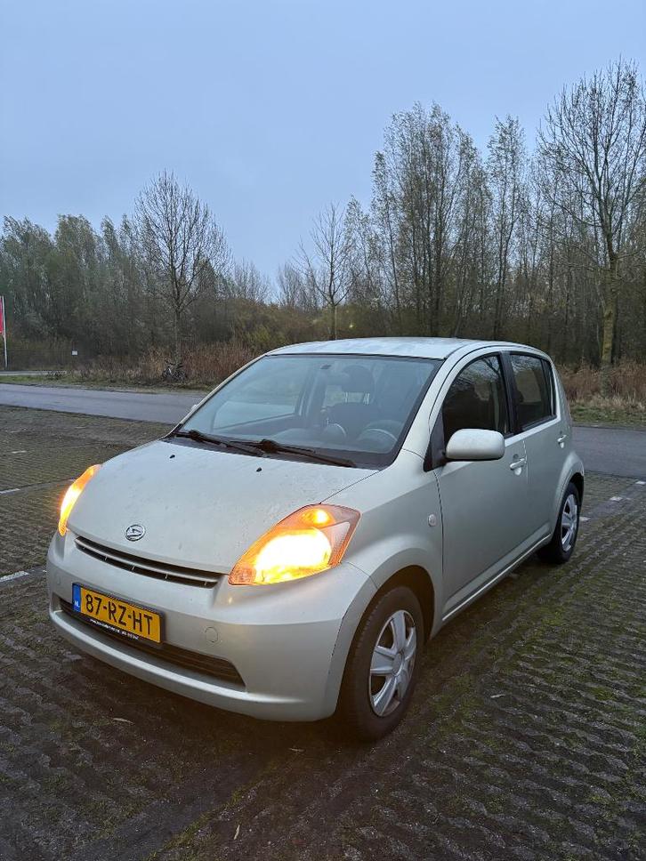 Daihatsu Sirion 1.3 AUT 2005 Beige, Auto's, Daihatsu, Particulier, Sirion, ABS, Airbags, Airconditioning, Benzine, Euro 4, C, Hatchback