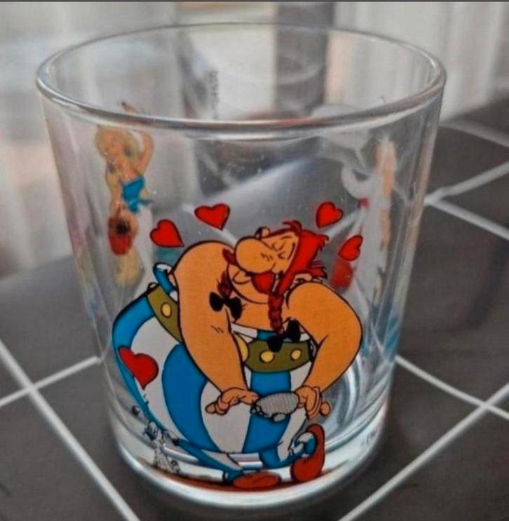 Glas Nutella Asterix en Obelix, Verzamelen, Glas en Borrelglaasjes, Zo goed als nieuw, Bierglas, Ophalen of Verzenden