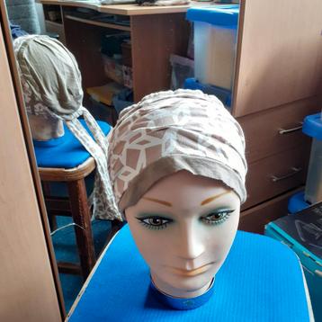 nieuw mutsje beschikbaar voor biedingen