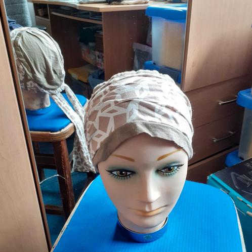 nieuw mutsje, Kleding | Dames, Mutsen, Sjaals en Handschoenen, Nieuw, Sjaal, Ophalen of Verzenden