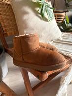 Ugg classic mini maat 31, Kleding | Dames, Schoenen, Ophalen of Verzenden, Zo goed als nieuw, Bruin