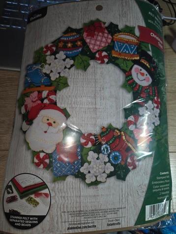 prachtig pakket Bucilla kerstkrans Christmas Toys beschikbaar voor biedingen