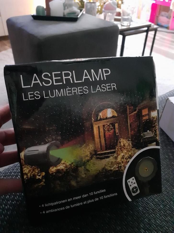 Laserlamp voor Kerst - Projecteer Kerstsfeer!, Tuin en Terras, Buitenverlichting, Nieuw, Vloerlamp, Kunststof, Minder dan 50 watt