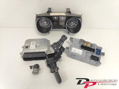 Kontaktslot + computer van een Fiat Punto, Auto-onderdelen, Overige Auto-onderdelen, Fiat, Gebruikt, 3 maanden garantie, Ophalen of Verzenden